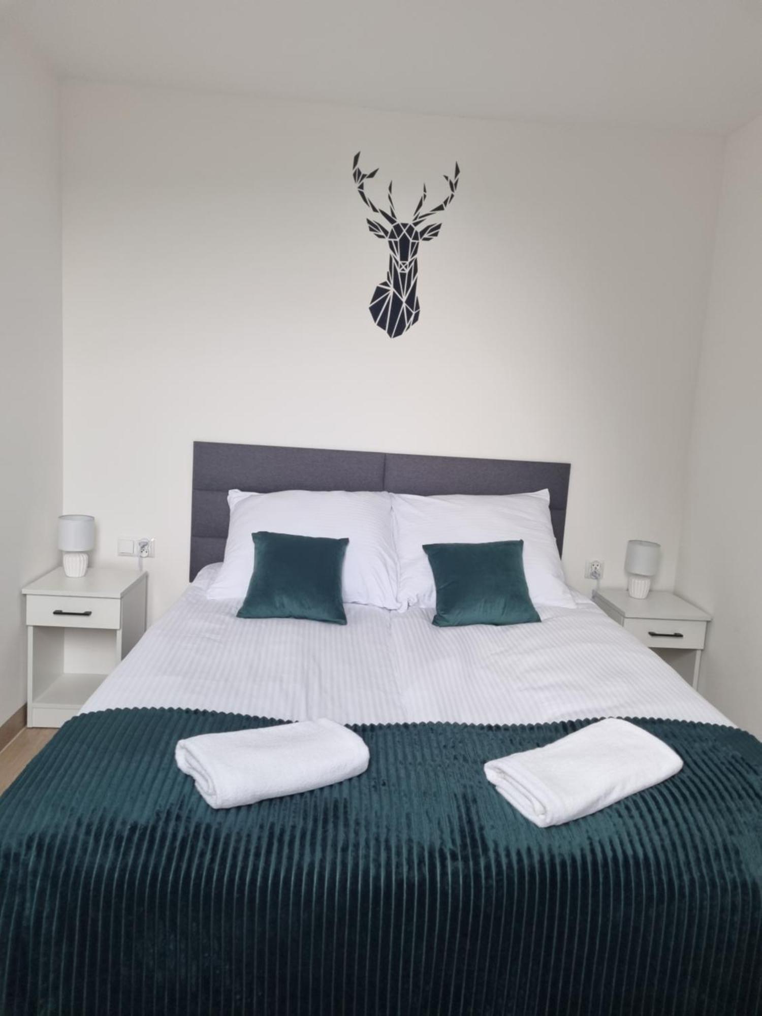 Apartamenty Jelen Pod Grapom Banska Nizna Esterno foto